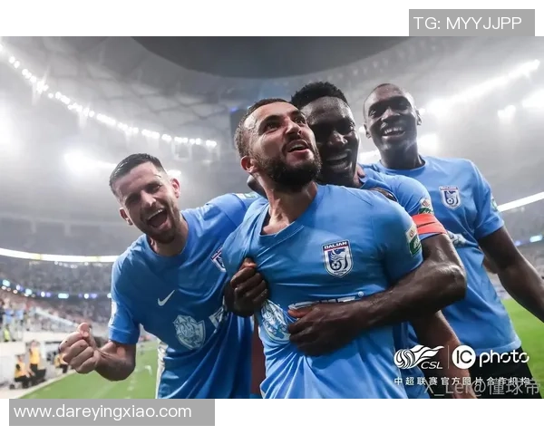 探索足球桶味的独特魅力与背后故事,感受运动与美食的完美结合